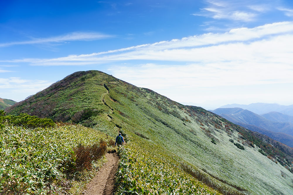 平標山登山は初心者にもおすすめ 越後湯沢からバスアクセス くろねこ人生旅行記